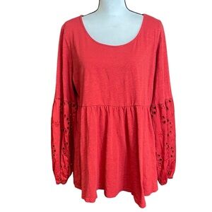 Torrid red knit babydoll top with red eyelet sleeves 2x